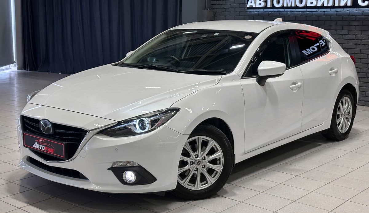 Mazda Axela - 2